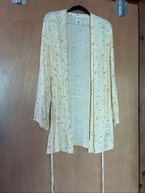 Daisy print Billabong robe